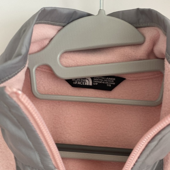 The North Face girls fleece zip-up. Worn once! - Picture 3 of 7